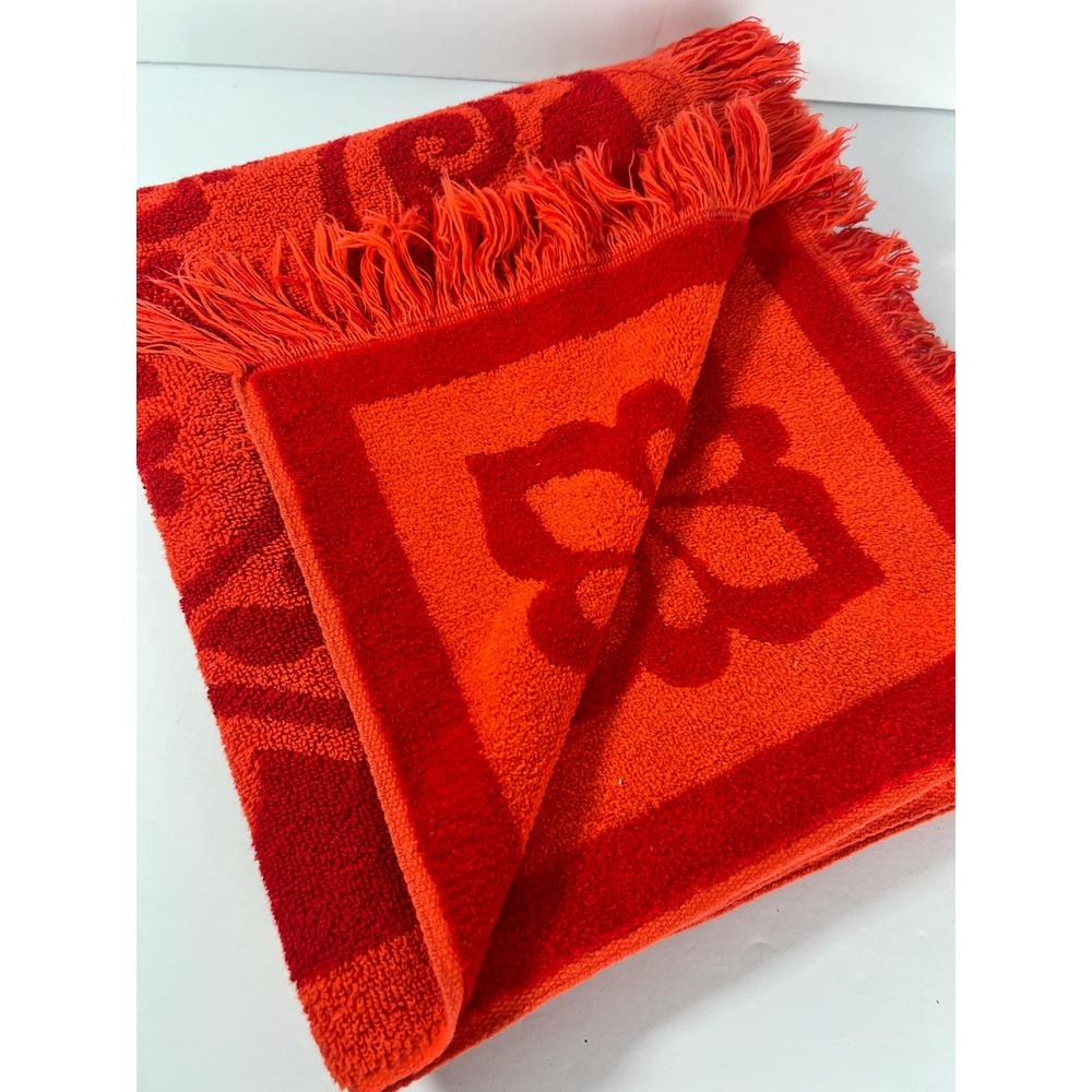 Vintage Fieldcrest 1960s-1970s orange red fringe bath towel tapestry pattern.